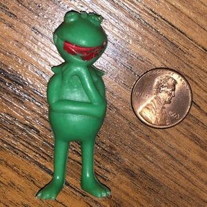 Plastic Muppets Kermit The Frog Figurine